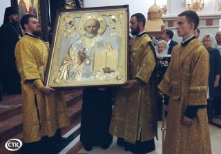 19 декабря в православных храмах проходят праздничные богослужения в честь Николая Чудотворца
