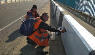 Минскоблдорстрой во время субботника приводил в порядок дороги