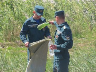 Солигорские спасатели приняли участие в республиканской акции «Чистый водоем»
