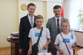 Белорусские участники международной детской социальной программы "Футбол для дружбы"