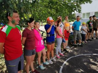 Победители соревнования по фигурному вождению велосипеда.