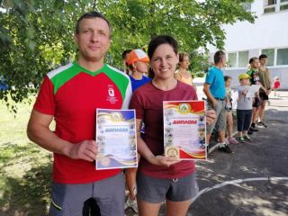 Победители соревнования по фигурному вождению велосипеда.