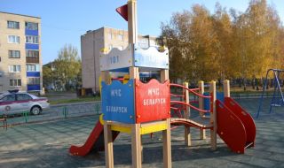 Спасатели подготовили для малышей Солигорского района тематические площадки