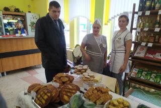 Председатель Солигорского райисполкома проголосовал на избирательном участке №2