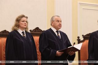 Соблюдение Конституции и законов страны является основой единства общества - послание Конституционного суда