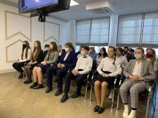 Торжественная церемония вручения паспортов юным солигорчанам, которым исполнилось 14 лет, прошла в Солигорском райисполкоме
