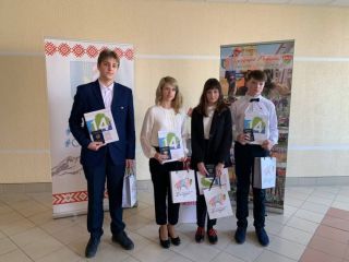 Торжественная церемония вручения паспортов юным солигорчанам, которым исполнилось 14 лет, прошла в Солигорском райисполкоме