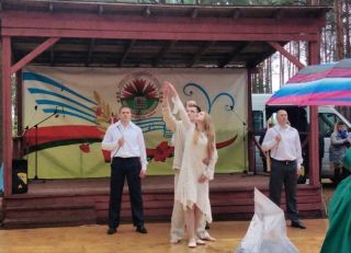По местам боевой славы и "Красная гвоздика"