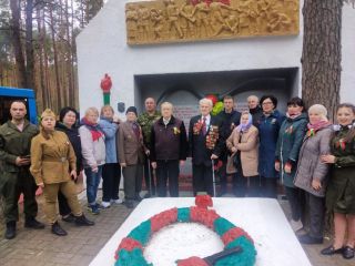 По местам боевой славы и "Красная гвоздика"
