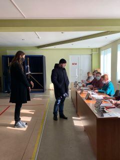В Старобине на участке для голосования №36 наблюдается большая активность