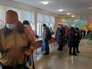 На Солигорском участке для голосования № 2 очень оживленно