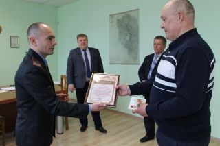 Благодарим за службу: в Солигорске милиционеров-ликвидаторов чествовали в коллективах