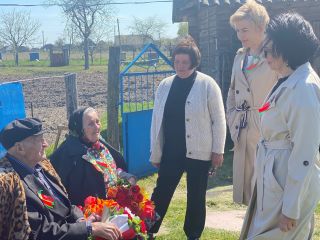 Глава района Андрей Жайлович лично поздравил ветерана ВОВ Афанасия Сушко