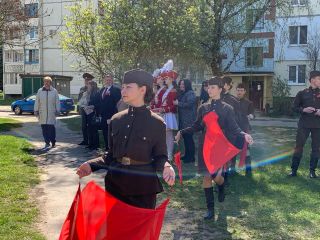 А.Калеева поздравила с Днем Победы ветерана войны К.Грицевич