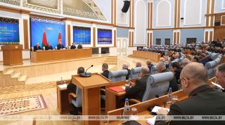 Лукашенко - силовикам: необходимо быть готовыми к любым событиям