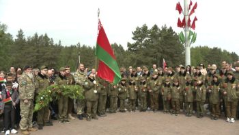 9 мая – день нашей памяти. Митинг у мемориального комплекса "Скорбящая мать"
