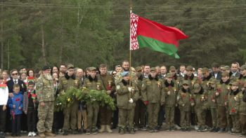 9 мая – день нашей памяти. Митинг у мемориального комплекса "Скорбящая мать"