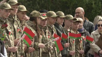 9 мая – день нашей памяти. Митинг у мемориального комплекса "Скорбящая мать"