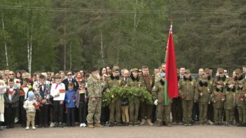 9 мая – день нашей памяти. Митинг у мемориального комплекса "Скорбящая мать"