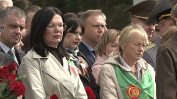 9 мая – день нашей памяти. Митинг у мемориального комплекса "Скорбящая мать"