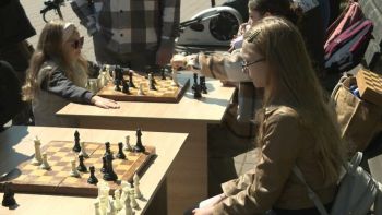 Солигорск празднует 9 мая! В Парке «Четырех стихий» многолюдно