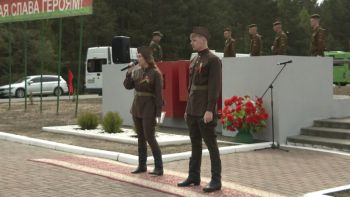 9 мая – день нашей памяти. Митинг у мемориального комплекса "Скорбящая мать"
