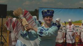 Народный обряд и чествование хлеборобов. На Солигорщине прошли «Зажинки», которые дали старт жатве