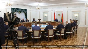 Президент собрал селекторное совещание по вопросам уборочной кампании и преодолению последствий стихии