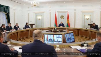 Президент собрал селекторное совещание по вопросам уборочной кампании и преодолению последствий стихии