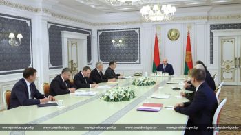 Президент Беларуси Александр Лукашенко 29 июля собрал совещание по международным вопросам