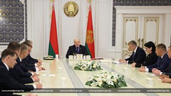 Кадровые назначения на должности руководителей райисполкомов и предприятия 26 сентября согласовал Президент