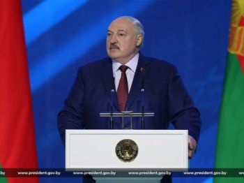 Александр Лукашенко принял участие в масштабном празднике ко Дню на родного единства
