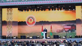 Торжественная церемония чествования аграриев на фестивале-ярмарке "Дажынкі-2024" в Мостах