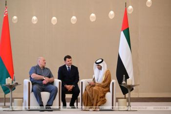 Белорусский борт номер один приземлился в аэропорту Абу-Даби. Александр Лукашенко прибыл с рабочим визитом в Объединенные Арабские Эмираты