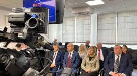 Депутаты Парламентского Собрания возложили цветы к Мемориальному комплексу «Скорбящая мать». В Солигорске проходит совместное заседание Комиссий Парламентского Собрания