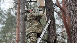 Председатель Солигорского райисполкома Анатолий Лодыга принимает участие в республиканском субботнике
