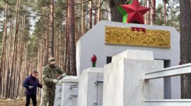 Председатель Солигорского райисполкома Анатолий Лодыга принимает участие в республиканском субботнике