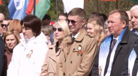 Районный митинг и возложение цветов к памятнику «Скорбящая мать». Фоторепортаж