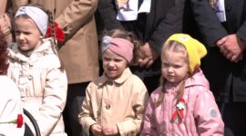 Районный митинг и возложение цветов к памятнику «Скорбящая мать». Фоторепортаж