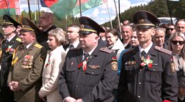 Районный митинг и возложение цветов к памятнику «Скорбящая мать». Фоторепортаж