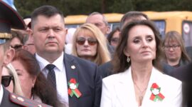 Районный митинг и возложение цветов к памятнику «Скорбящая мать». Фоторепортаж