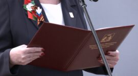 Районный митинг и возложение цветов к памятнику «Скорбящая мать». Фоторепортаж