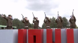 Районный митинг и возложение цветов к памятнику «Скорбящая мать». Фоторепортаж