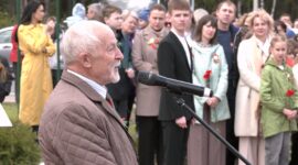 Районный митинг и возложение цветов к памятнику «Скорбящая мать». Фоторепортаж