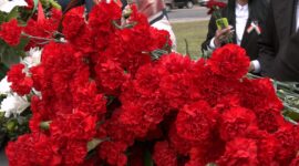 Районный митинг и возложение цветов к памятнику «Скорбящая мать». Фоторепортаж