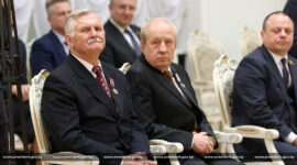 Александр Лукашенко в преддверии 80-летия Победы вручил государственные награды заслуженным представителям различных сфер