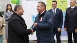Новые автобусы -  новые возможности. Тематический проект Беларусбанка охватил еще шесть школ