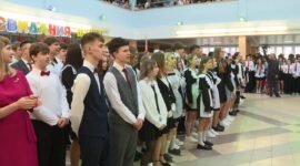 Торжественная линейка состоялась для учащихся средней школы №14