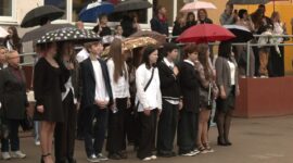 Прощай, родная школа! Праздник последнего звонка в средней школе №11. Фоторепортаж