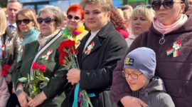 Районный митинг и возложение цветов к памятнику «Скорбящая мать». Фоторепортаж